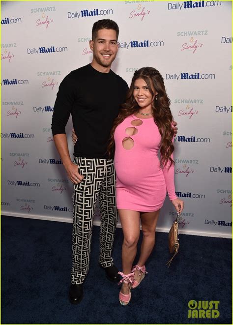 Chanel West Coast and Dom Fenison welcome baby girl to the。